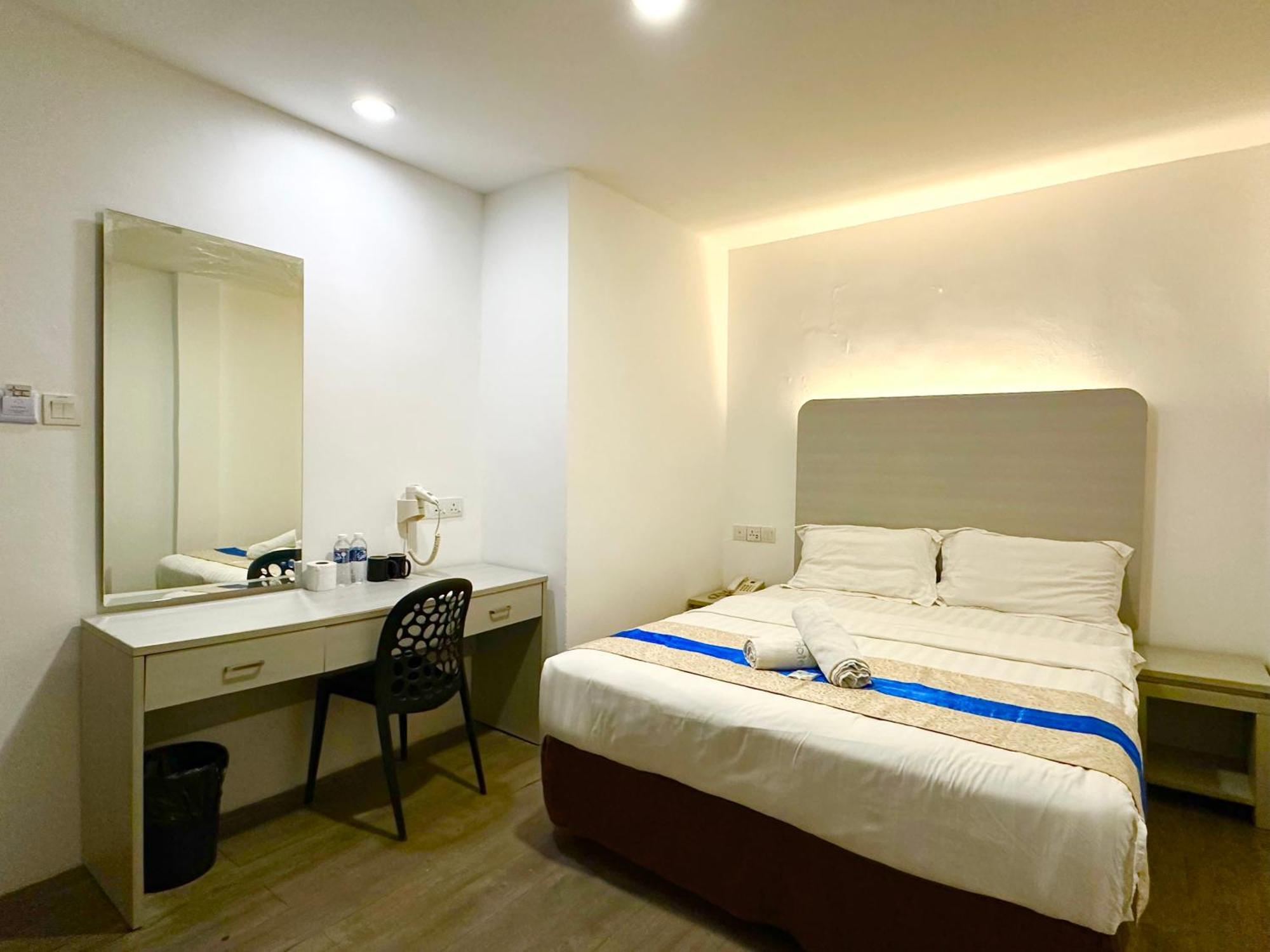 Park Hotel Kota Kinabalu Esterno foto
